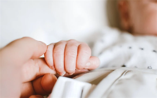 昆明合法供卵包成功多少钱：云南提供男婴试管婴儿的医院名单]2023年男婴试管婴儿的费用估算。
